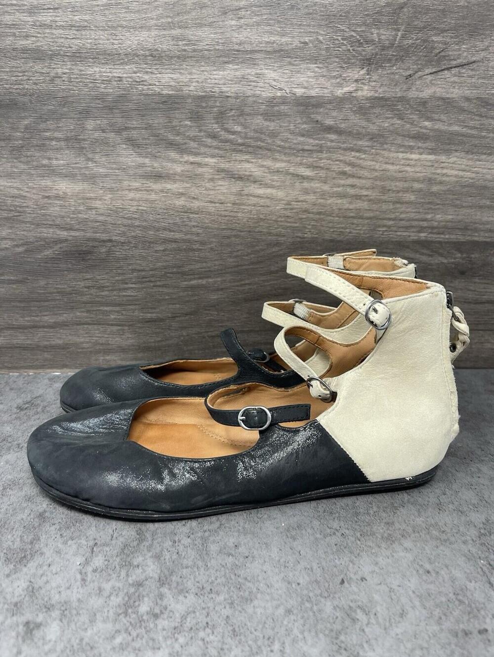 Gentle Souls Leather T Strap Flats Shoes Womens Size 7 Black White